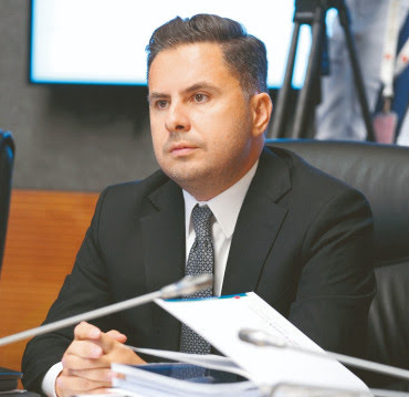 b446c1e9-qs04g8ta2hacleowzug38