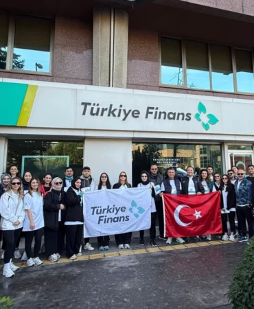 turkiye-finans-tohum-otizm-vakfi-ile-egitimde-firsat-esitligi-icin-kostu-12588