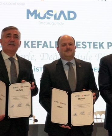 thumbs_b_c_9662d89066678739ae1fde0b93f0a9f3