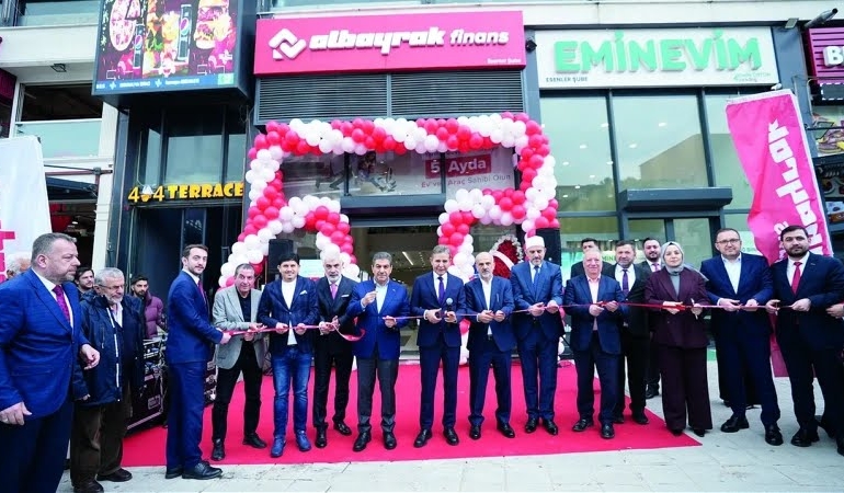 0a031e2c-vkaz7z5pw580ygw0vdx37l