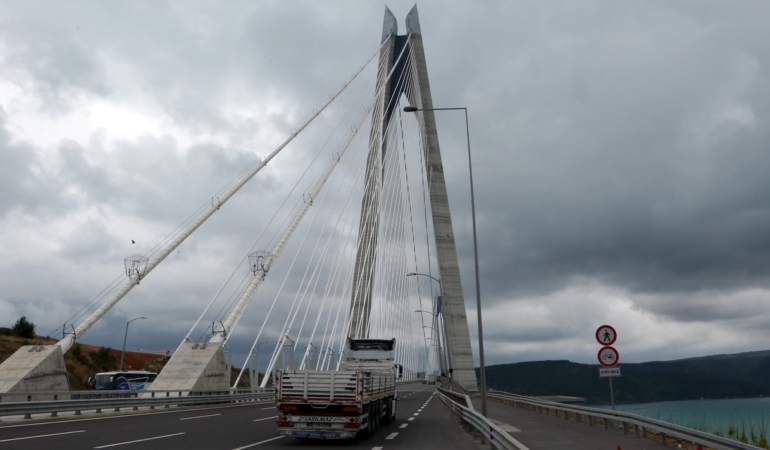 dunya-bankasi-ndan-istanbul-un-demiryolu-hattina-2-milyar-dolarlik-kredi-2026-04-01-10-07-17-detay